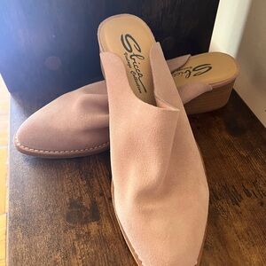 Price Drop! Sbicca Soft Pink Suede Vintage Collection Mules Size 9 Slip-On Shoes